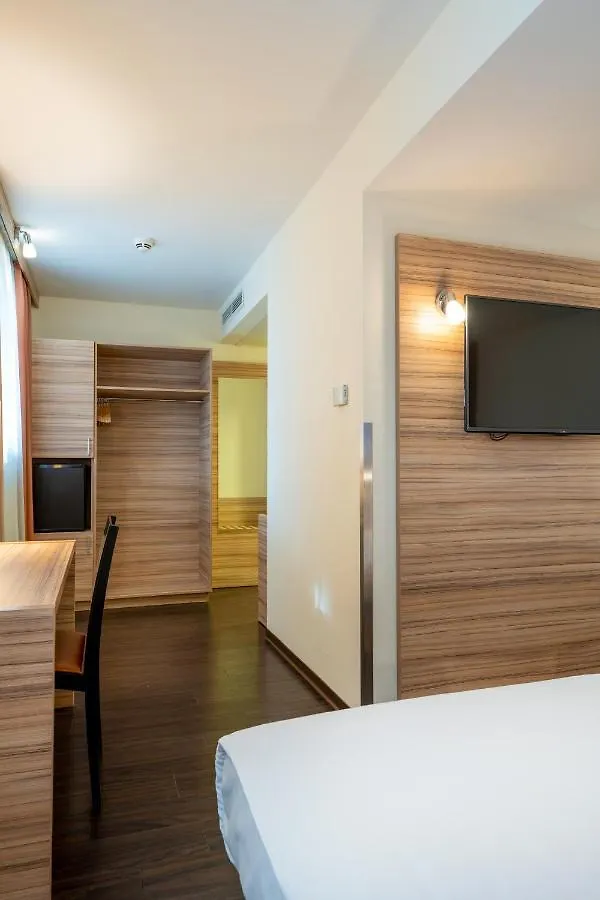 Messe & Airport Hotel شتوتغارت ألمانيا