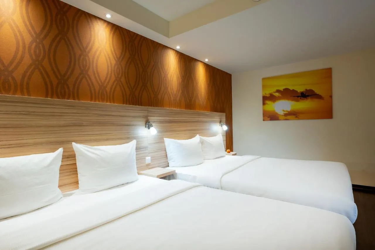 Messe & Airport Hotel شتوتغارت 3*,