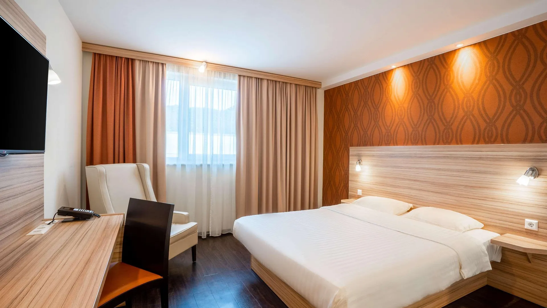 Messe & Airport Hotel شتوتغارت 3*,  ألمانيا